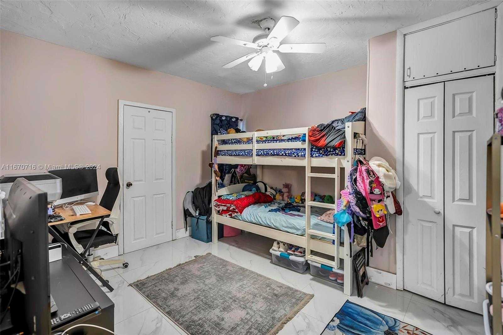 Small Image of 1369 BIARRITZ DR, Miami Beach Number 14