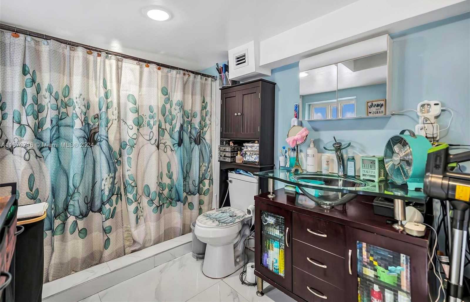 Small Image of 1369 BIARRITZ DR, Miami Beach Number 22