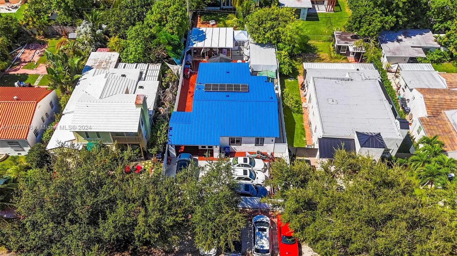 Small Image of 1369 BIARRITZ DR, Miami Beach Number 41