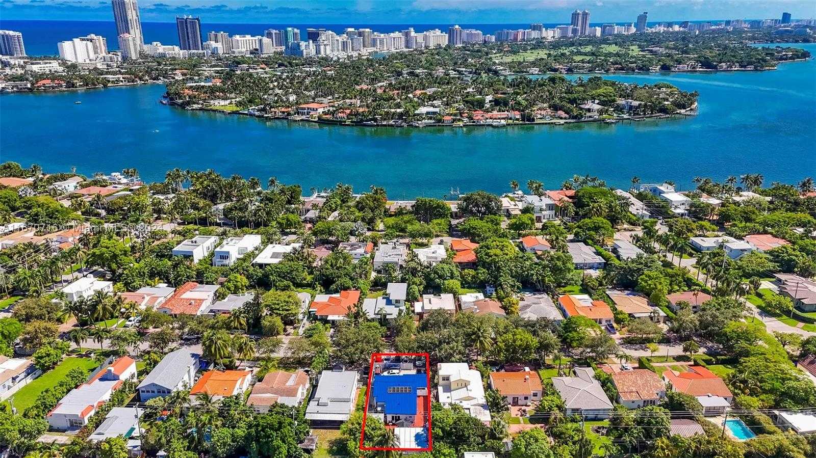 Small Image of 1369 BIARRITZ DR, Miami Beach Number 46