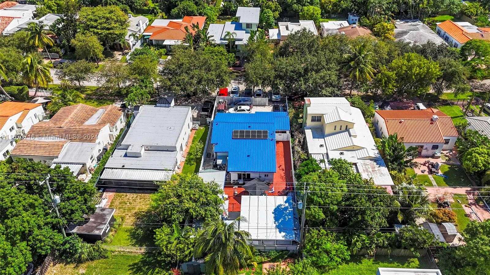 Small Image of 1369 BIARRITZ DR, Miami Beach Number 47