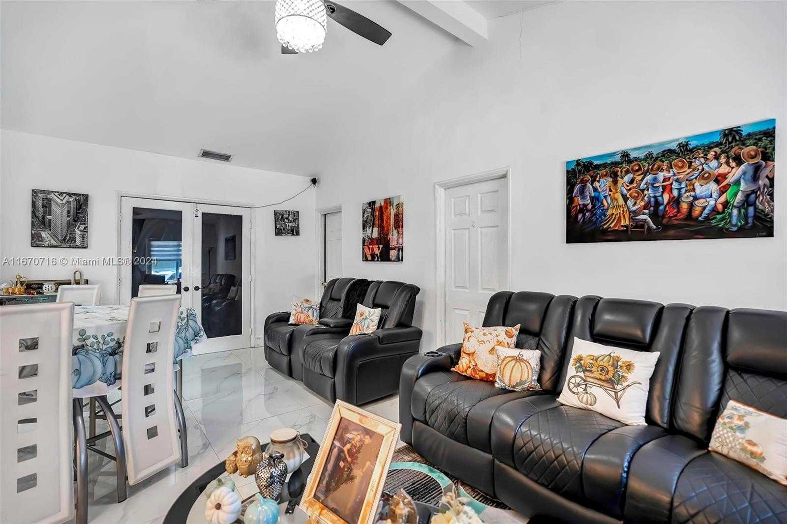 Small Image of 1369 BIARRITZ DR, Miami Beach Number 6