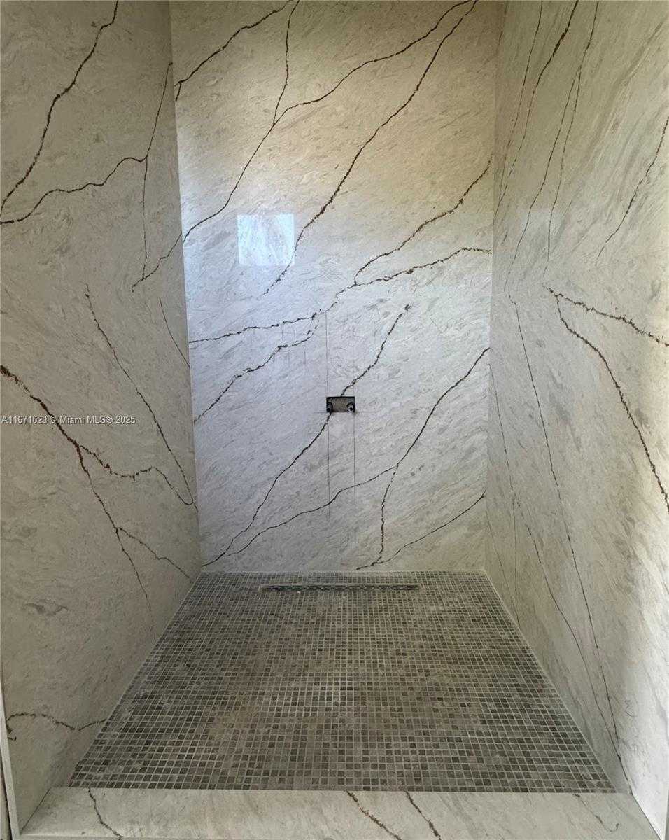Small Image of 6666 SOUTH WEST 96TH ST, Pinecrest Number 7
