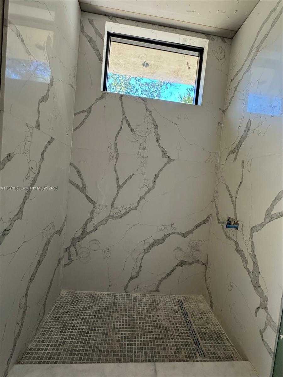 Small Image of 6666 SOUTH WEST 96TH ST, Pinecrest Number 8
