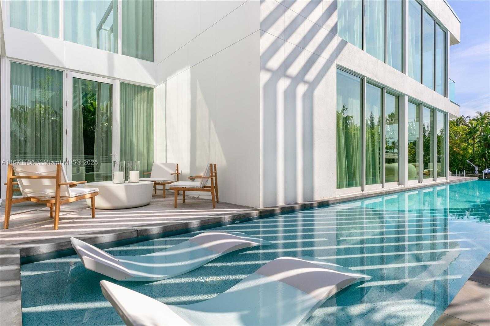 Small Image of 1081 WEST 48TH ST, Miami Beach Number 49
