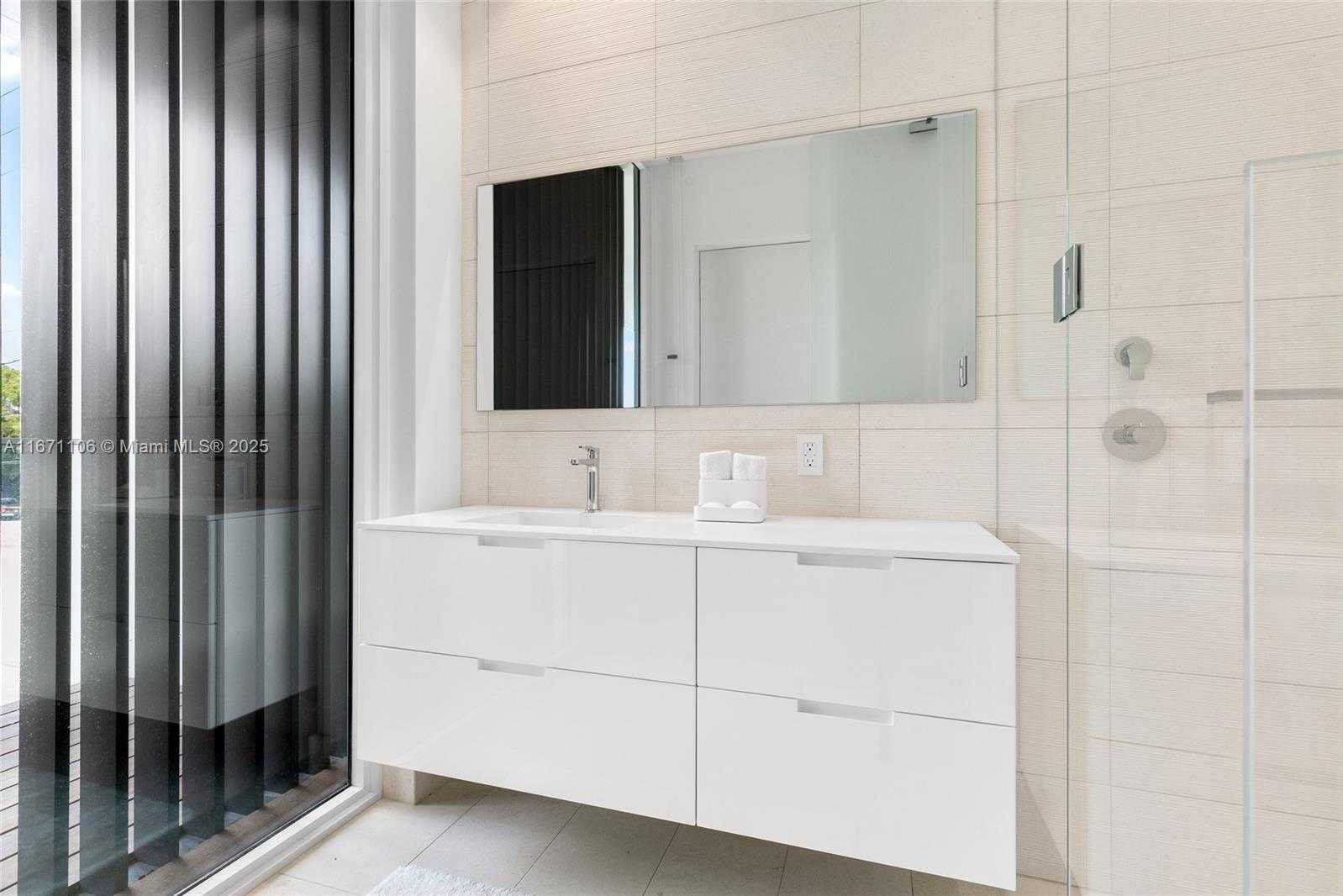 Small Image of 1081 WEST 48TH ST, Miami Beach Number 71