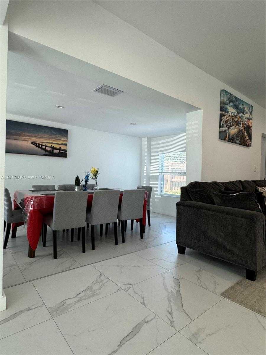 Small Image of 1829 NORTH EAST 176TH ST, North Miami Beach Number 7