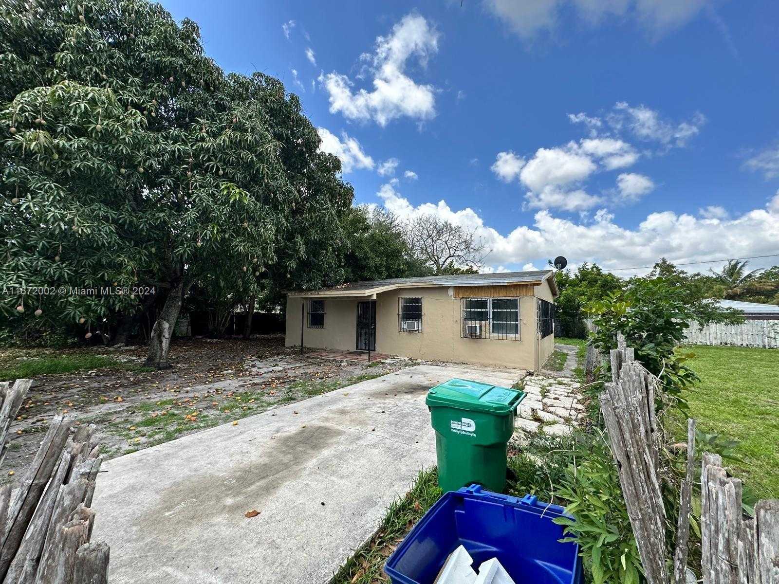 Small Image of 18020 NORTH WEST 2ND PL, Miami Gardens Number 13