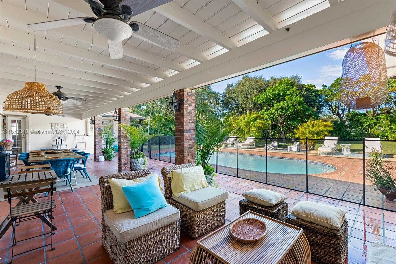 Small Image of 11420 SOUTH WEST 80TH RD, Pinecrest Number 14