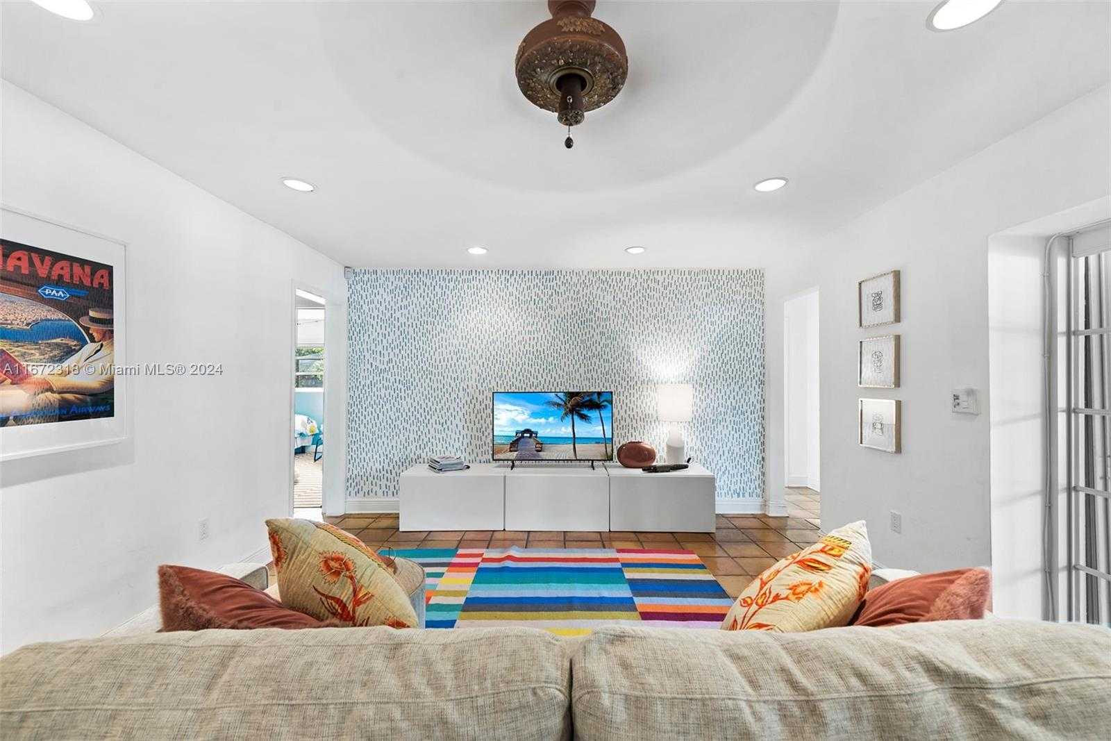 Small Image of 11420 SOUTH WEST 80TH RD, Pinecrest Number 22