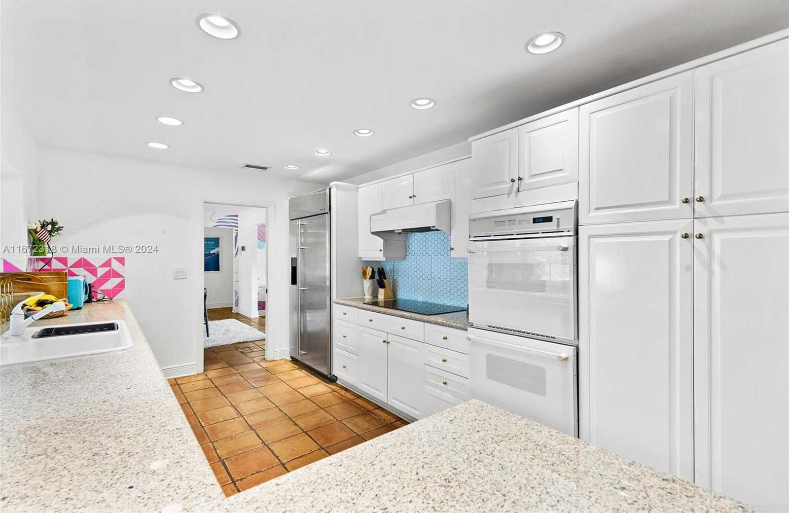 Small Image of 11420 SOUTH WEST 80TH RD, Pinecrest Number 27