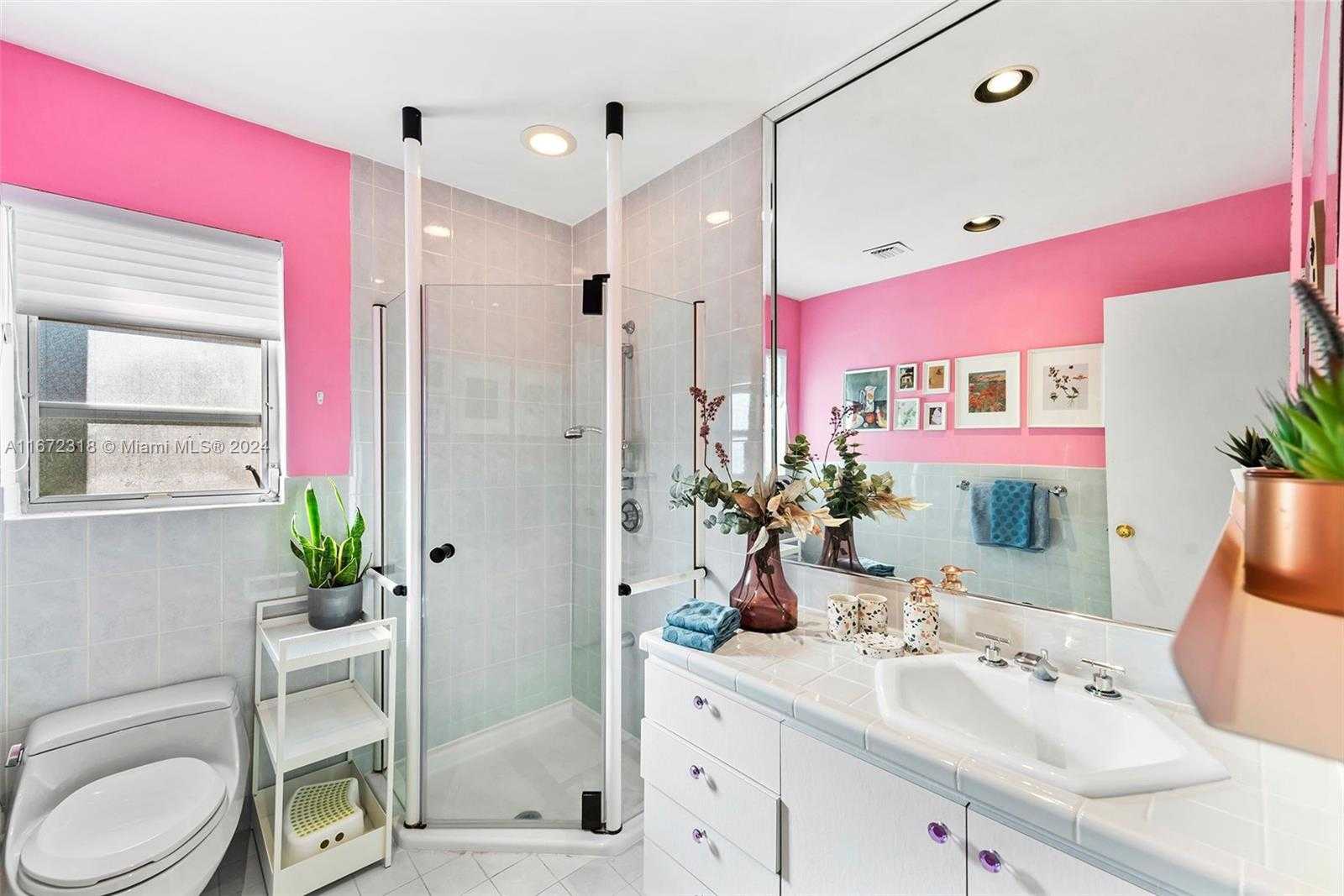 Small Image of 11420 SOUTH WEST 80TH RD, Pinecrest Number 44