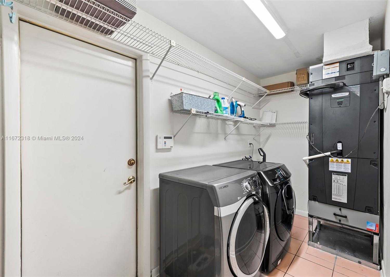 Small Image of 11420 SOUTH WEST 80TH RD, Pinecrest Number 45