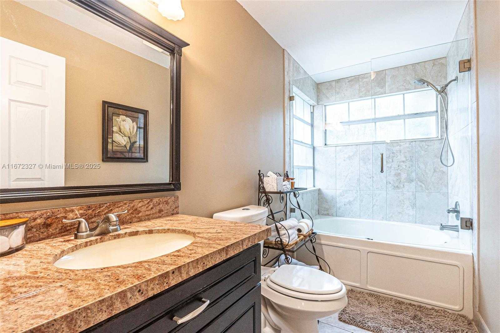 Small Image of 2913 MYRTLE OAK CIR, Davie Number 24