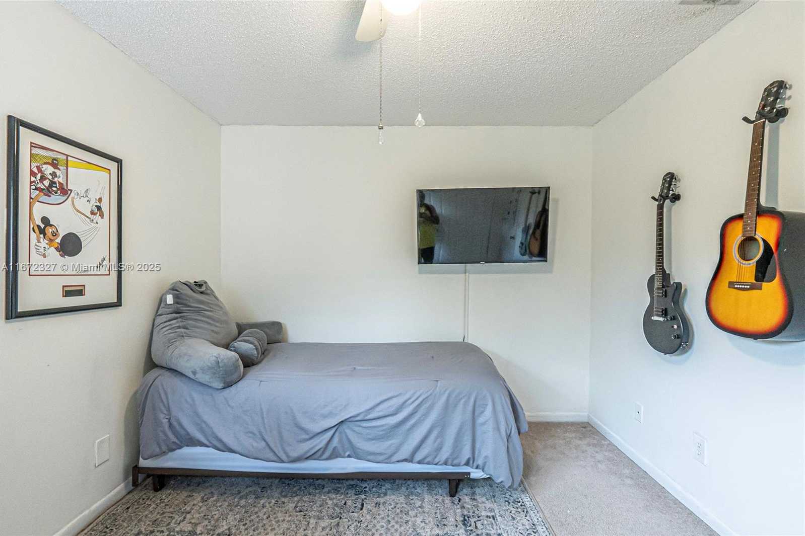 Small Image of 2913 MYRTLE OAK CIR, Davie Number 25