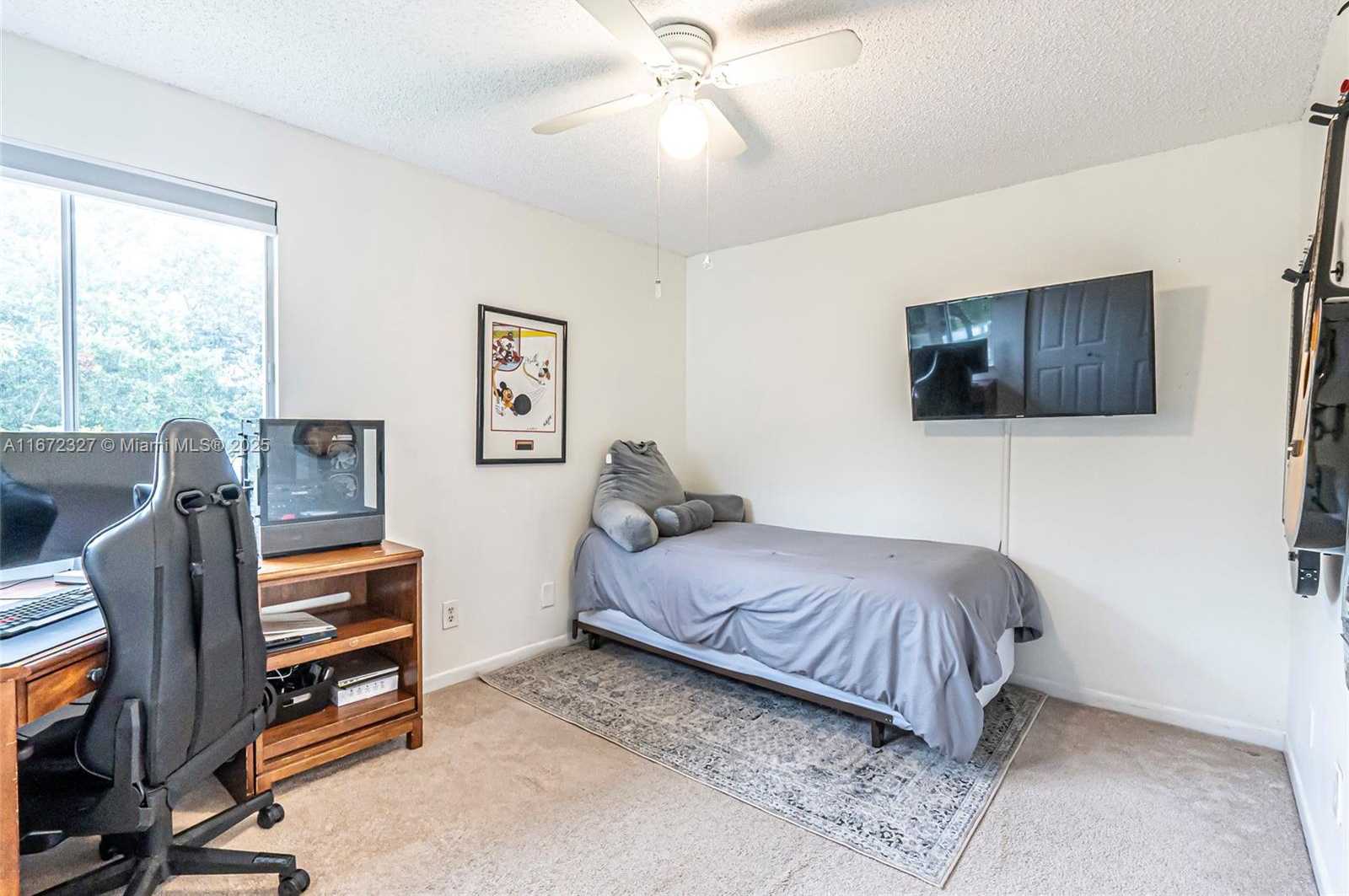 Small Image of 2913 MYRTLE OAK CIR, Davie Number 26