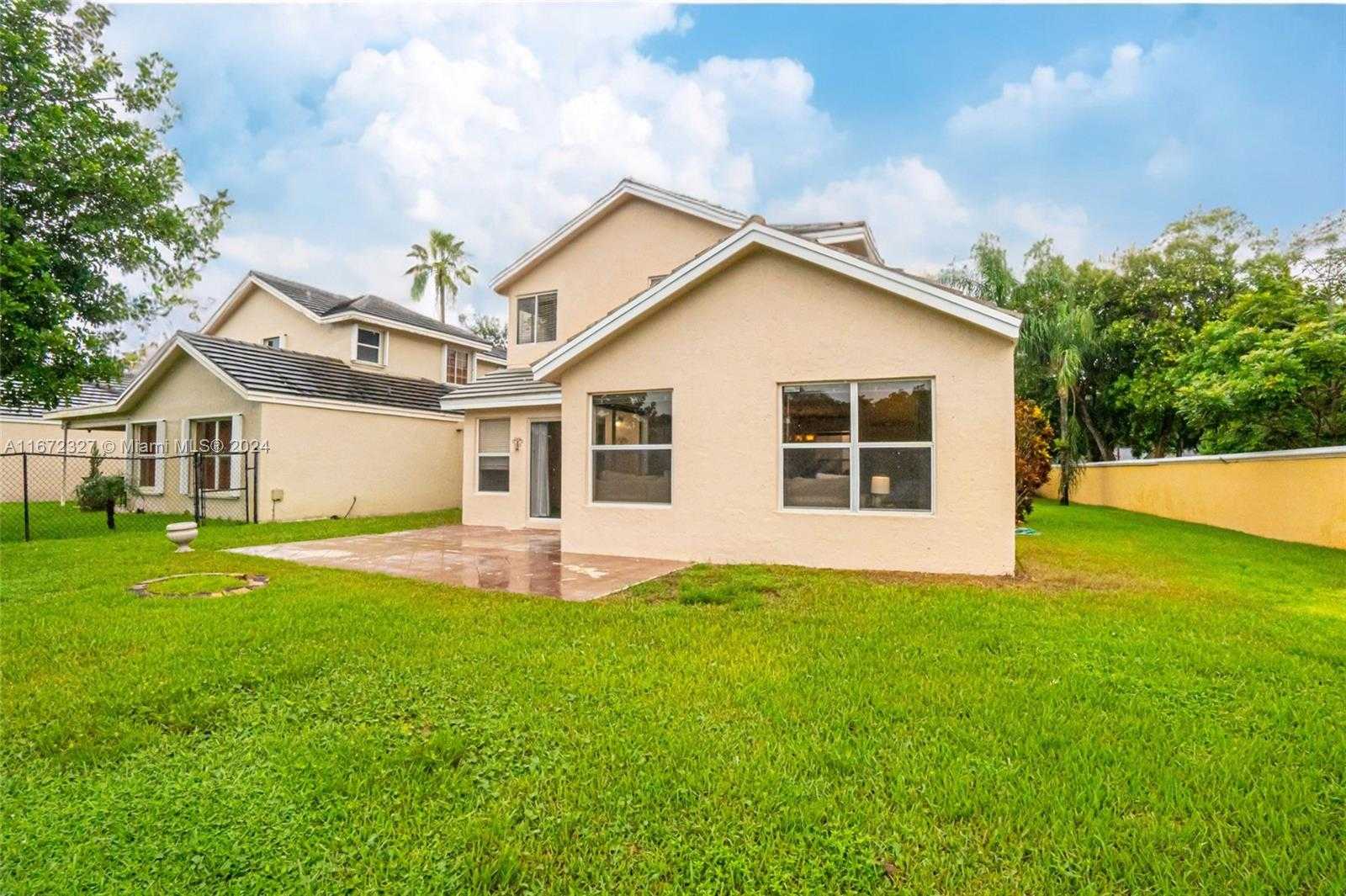 Small Image of 2913 MYRTLE OAK CIR, Davie Number 44