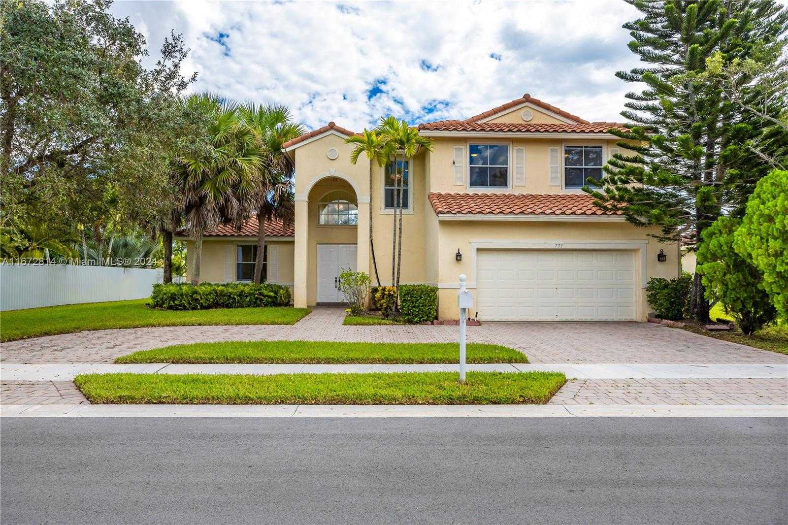 Small Image of 751 SOUTH WEST 191ST AVE, Pembroke Pines Number 2
