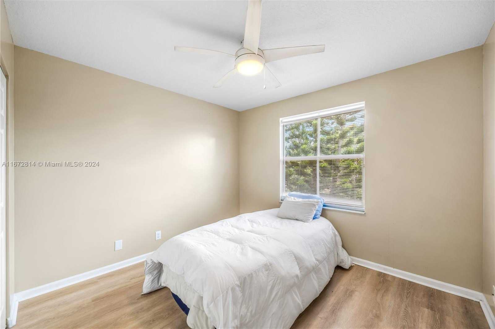 Small Image of 751 SOUTH WEST 191ST AVE, Pembroke Pines Number 26
