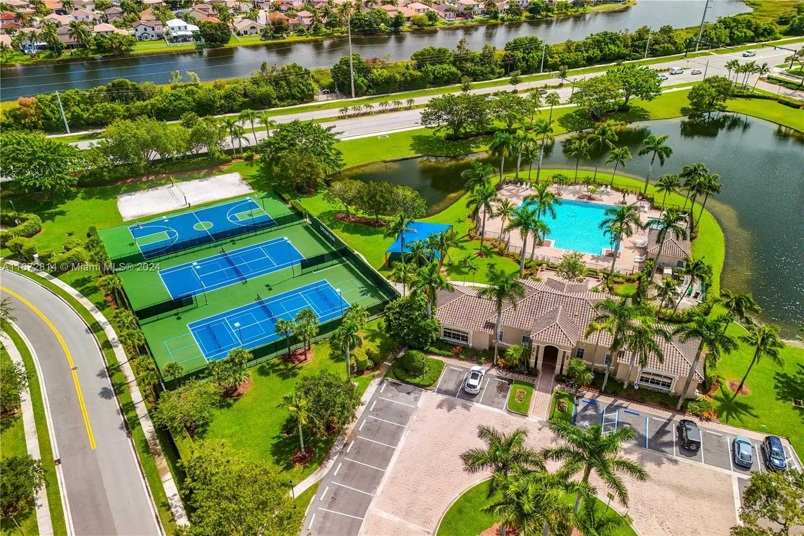 Small Image of 751 SOUTH WEST 191ST AVE, Pembroke Pines Number 45