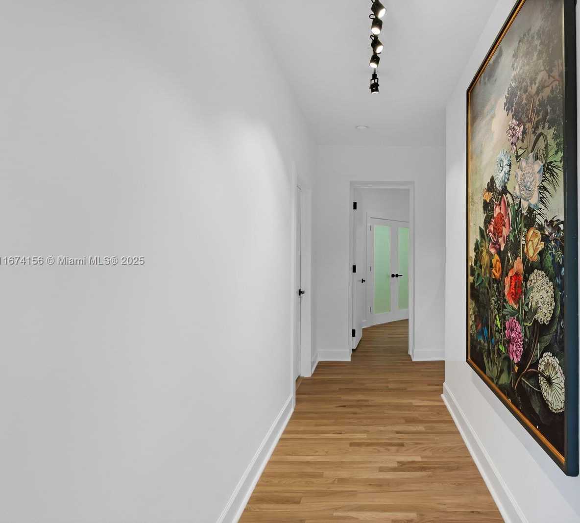 Small Image of 5735 NORTH BAY RD, Miami Beach Number 20