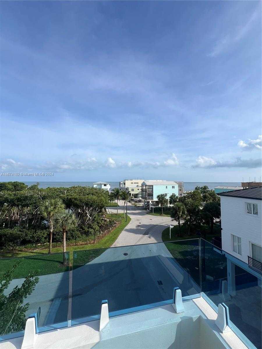 Small Image of 94825 OVERSEAS HWY 253, Key Largo Number 24