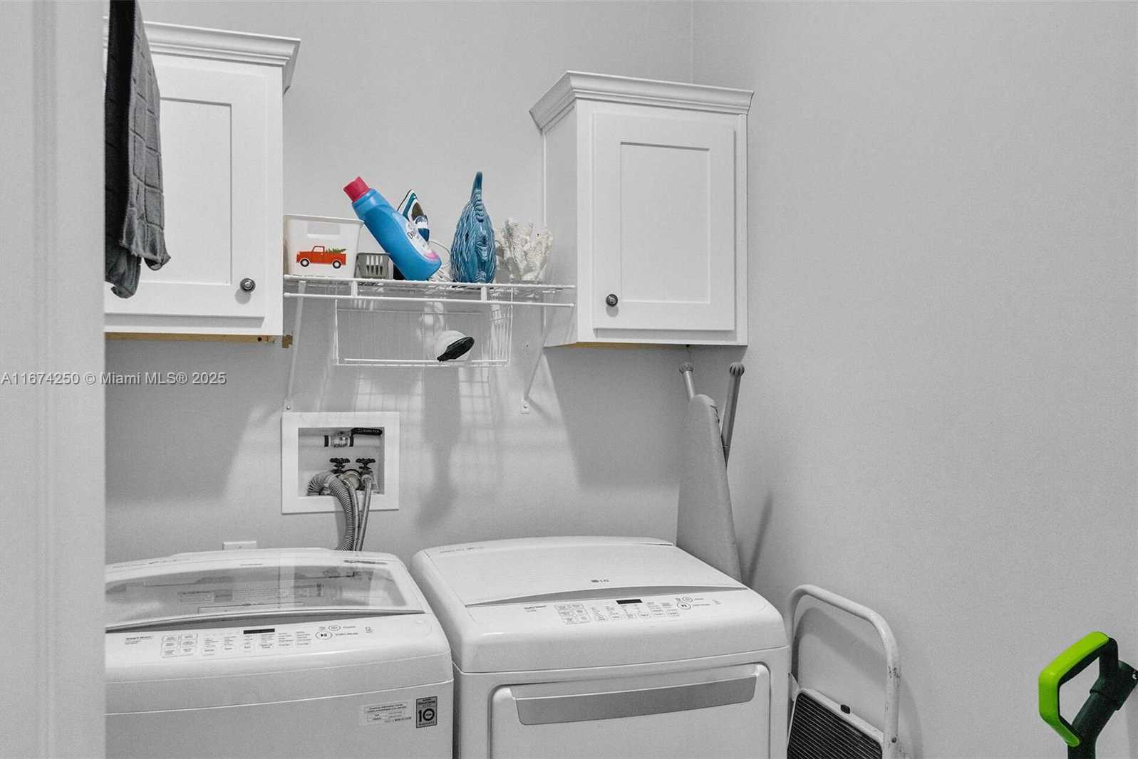 Small Image of 121 VENETIAN DR, Islamorada Number 8