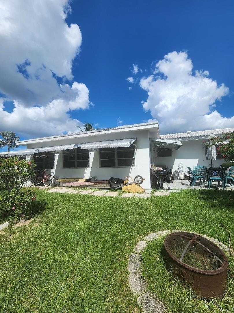 Small Image of 4200 NORTH WEST 47TH ST, Tamarac Number 15