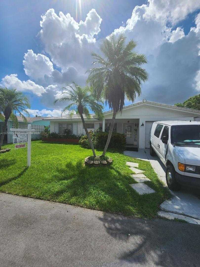 Small Image of 4200 NORTH WEST 47TH ST, Tamarac Number 2
