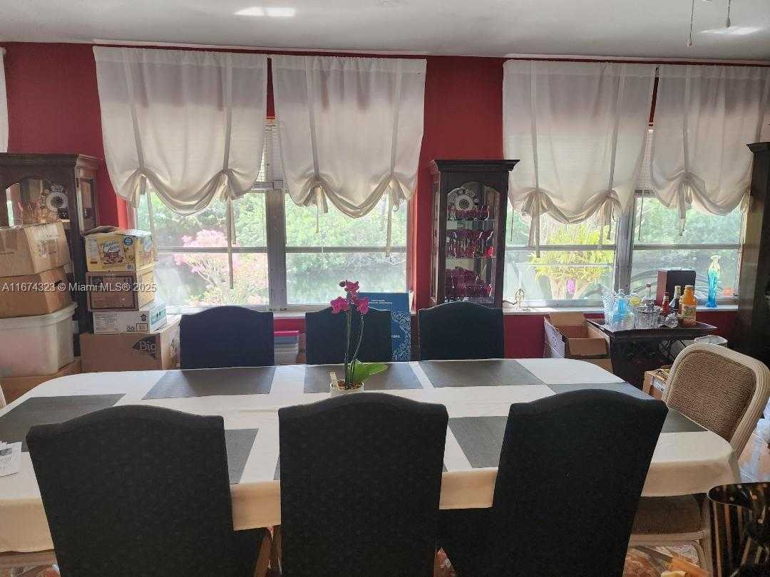 Small Image of 4200 NORTH WEST 47TH ST, Tamarac Number 5