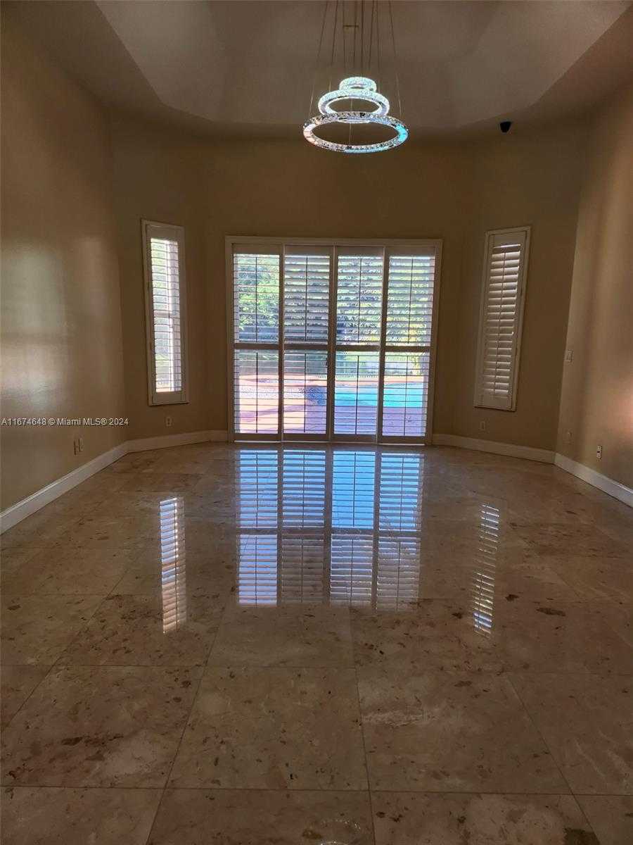 Small Image of 321 WINDMILL PALM AVE, Plantation Number 16