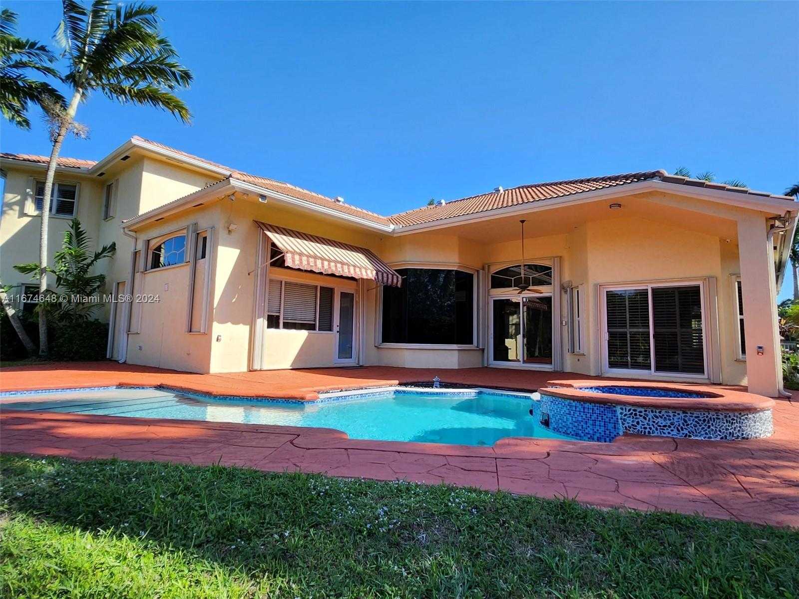 Small Image of 321 WINDMILL PALM AVE, Plantation Number 2