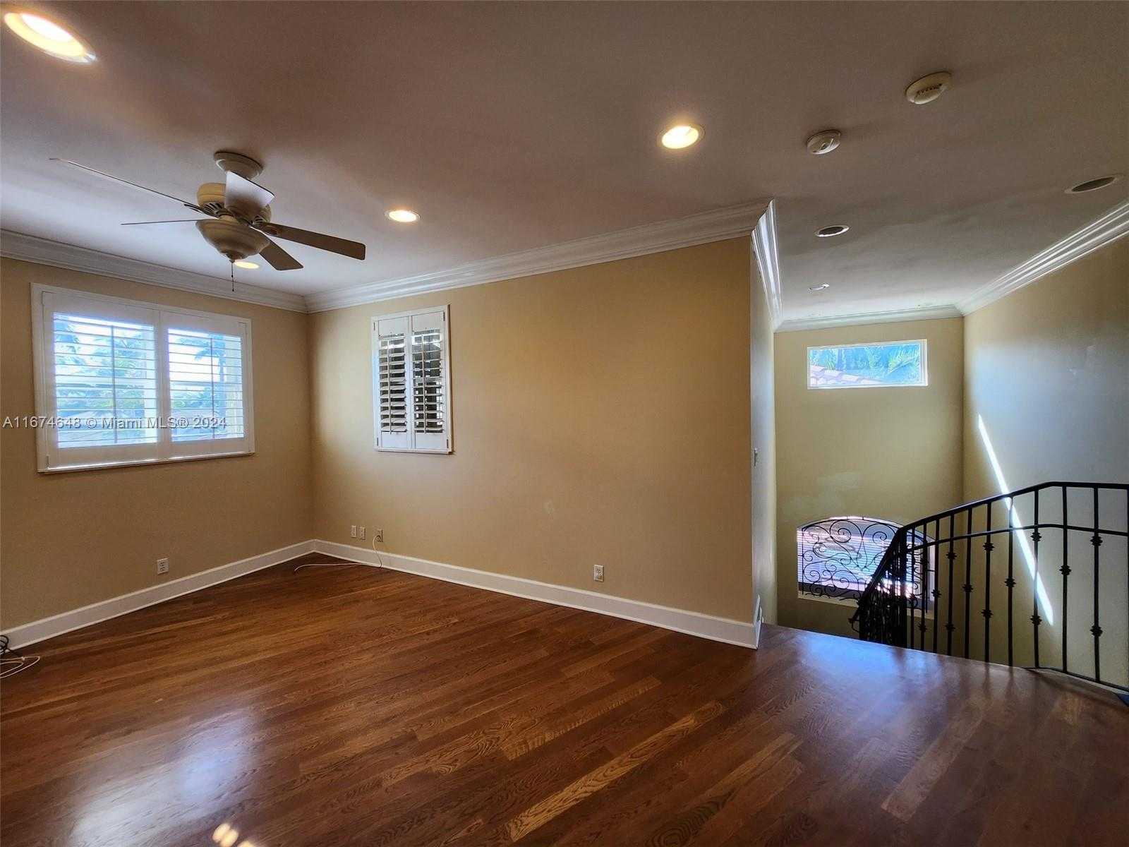 Small Image of 321 WINDMILL PALM AVE, Plantation Number 20