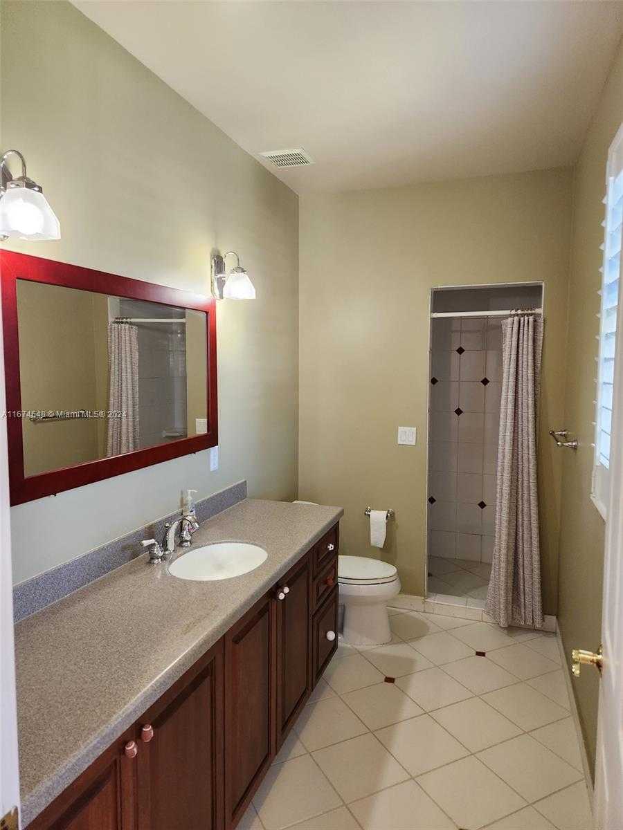 Small Image of 321 WINDMILL PALM AVE, Plantation Number 21
