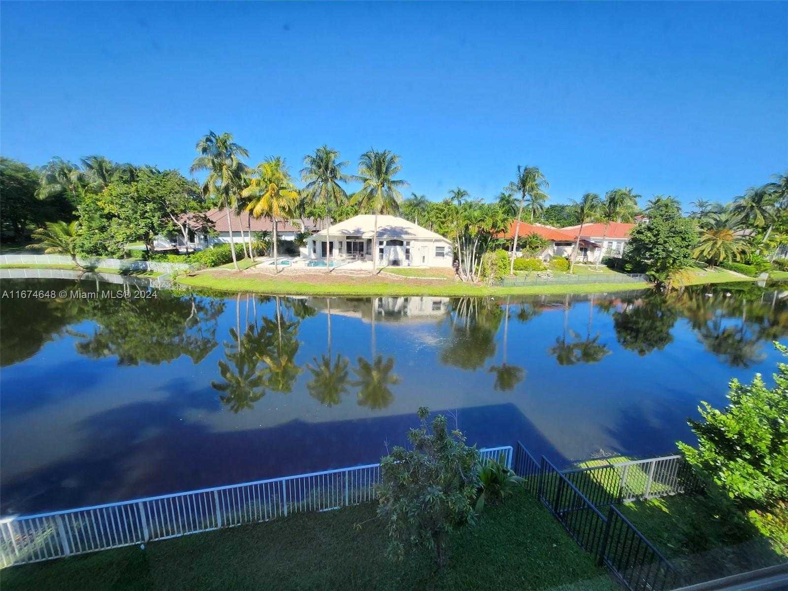 Small Image of 321 WINDMILL PALM AVE, Plantation Number 24