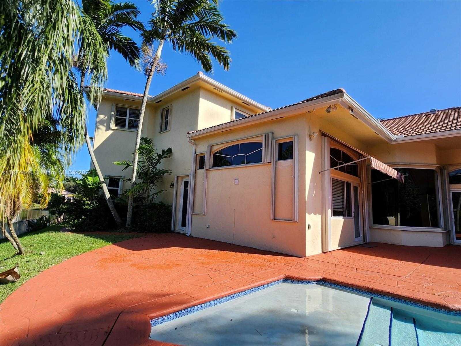 Small Image of 321 WINDMILL PALM AVE, Plantation Number 3