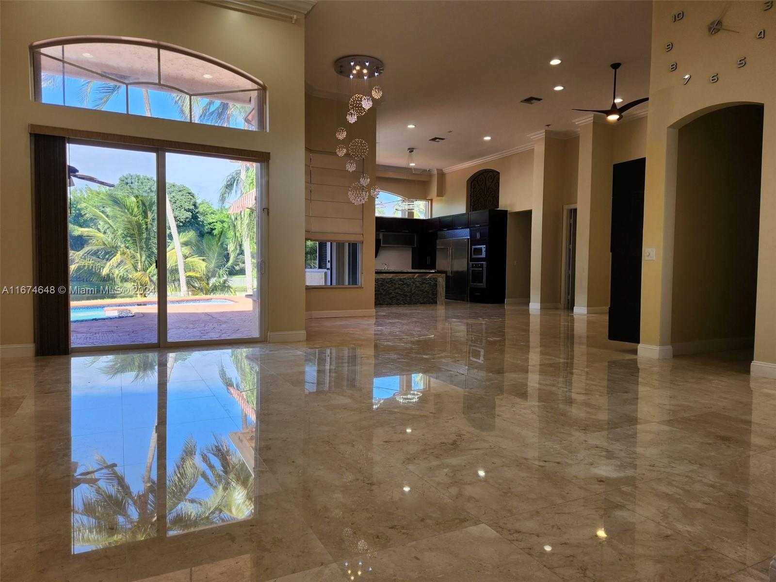 Small Image of 321 WINDMILL PALM AVE, Plantation Number 5