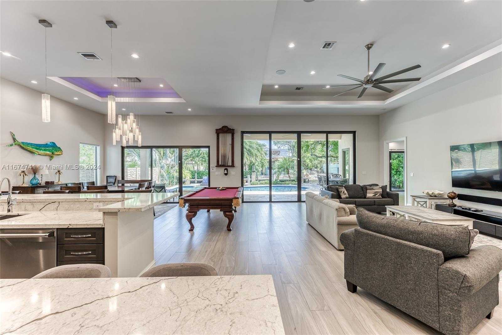Small Image of 829 PONCE DE LEON DR, Fort Lauderdale Number 15