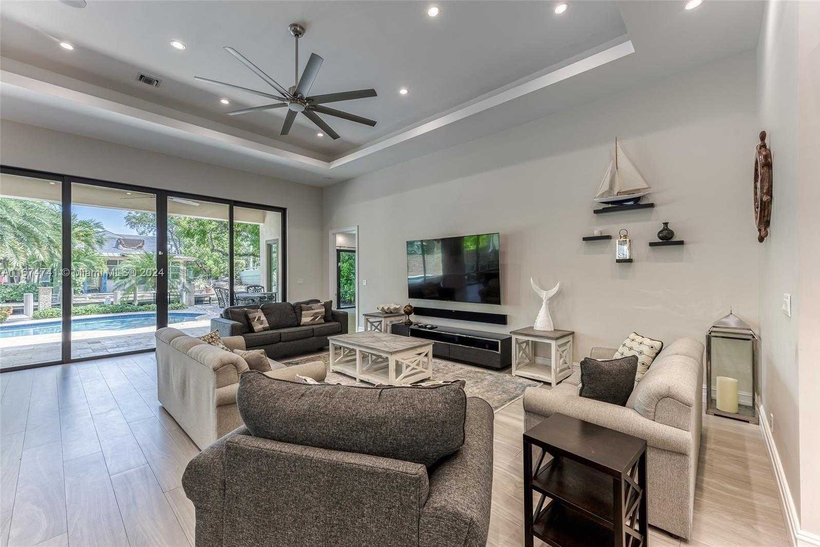 Small Image of 829 PONCE DE LEON DR, Fort Lauderdale Number 16