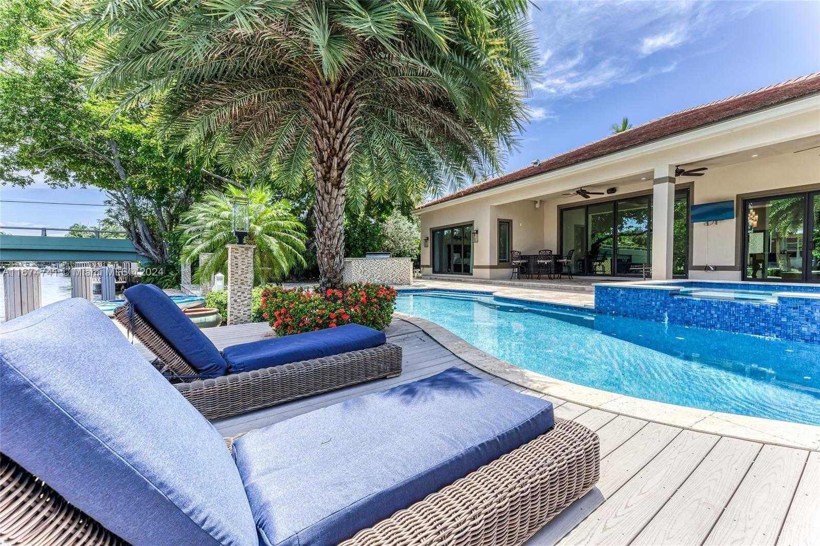 Small Image of 829 PONCE DE LEON DR, Fort Lauderdale Number 31