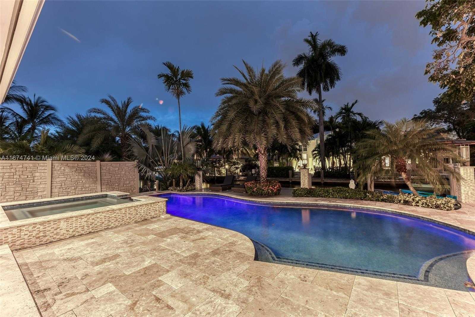 Small Image of 829 PONCE DE LEON DR, Fort Lauderdale Number 36