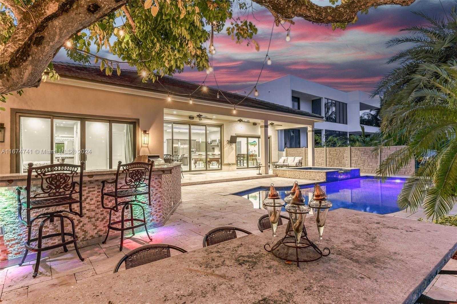 Small Image of 829 PONCE DE LEON DR, Fort Lauderdale Number 37