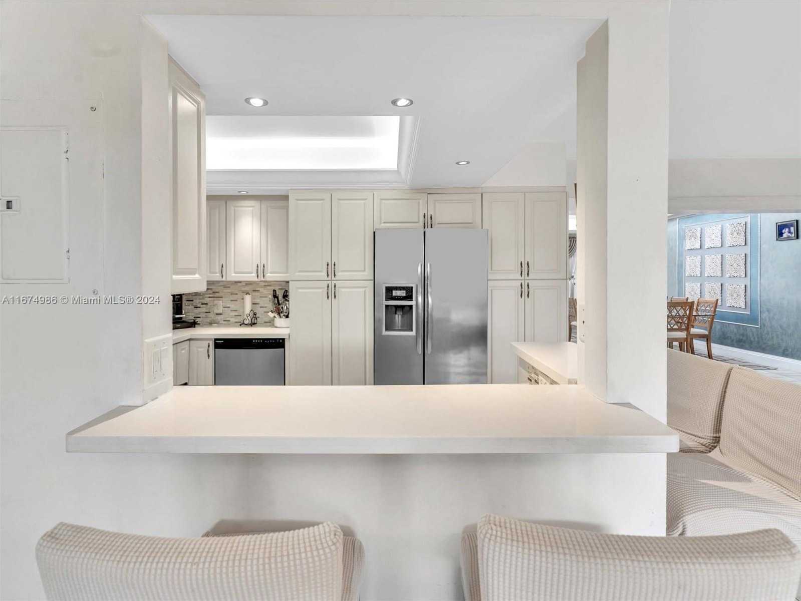 Small Image of 7504 HISPANOLA AVE, North Bay Village Number 25