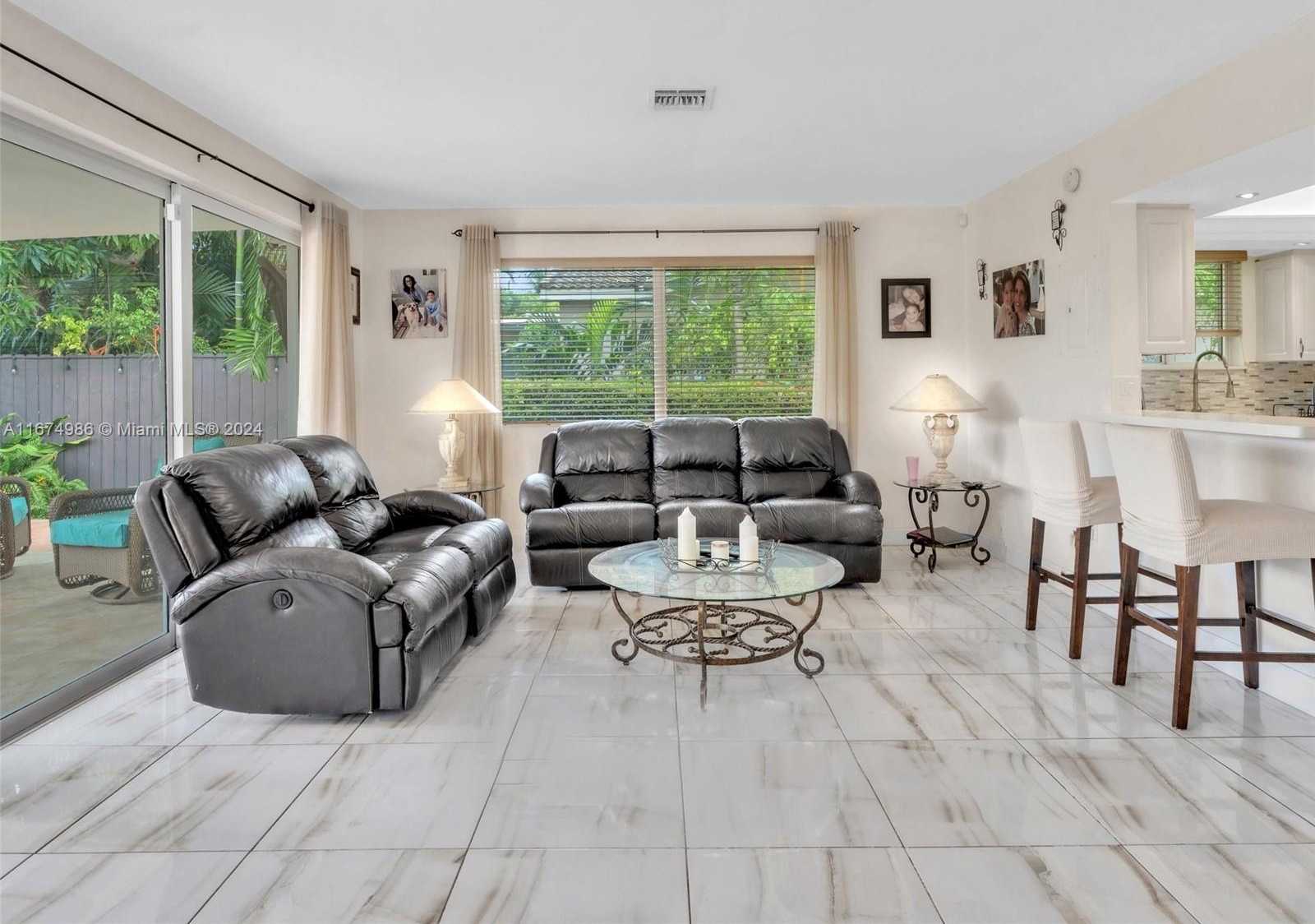 Small Image of 7504 HISPANOLA AVE, North Bay Village Number 27