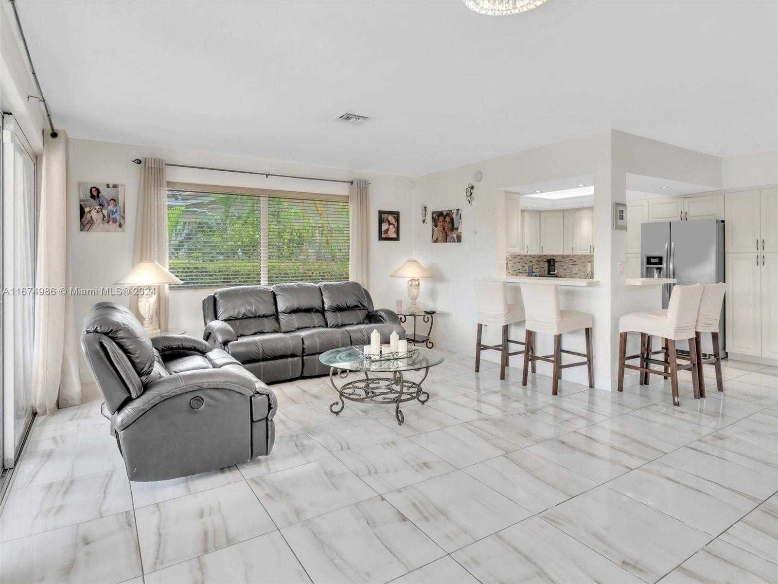 Small Image of 7504 HISPANOLA AVE, North Bay Village Number 29