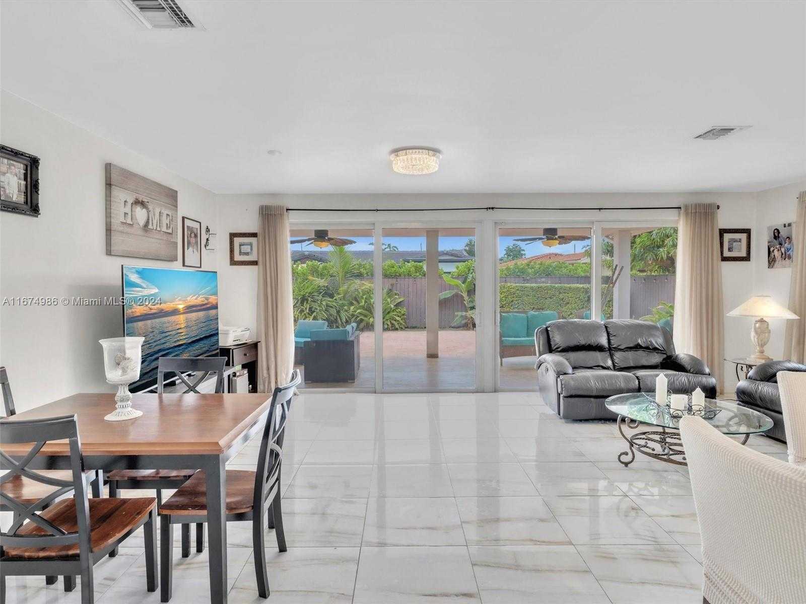Small Image of 7504 HISPANOLA AVE, North Bay Village Number 30