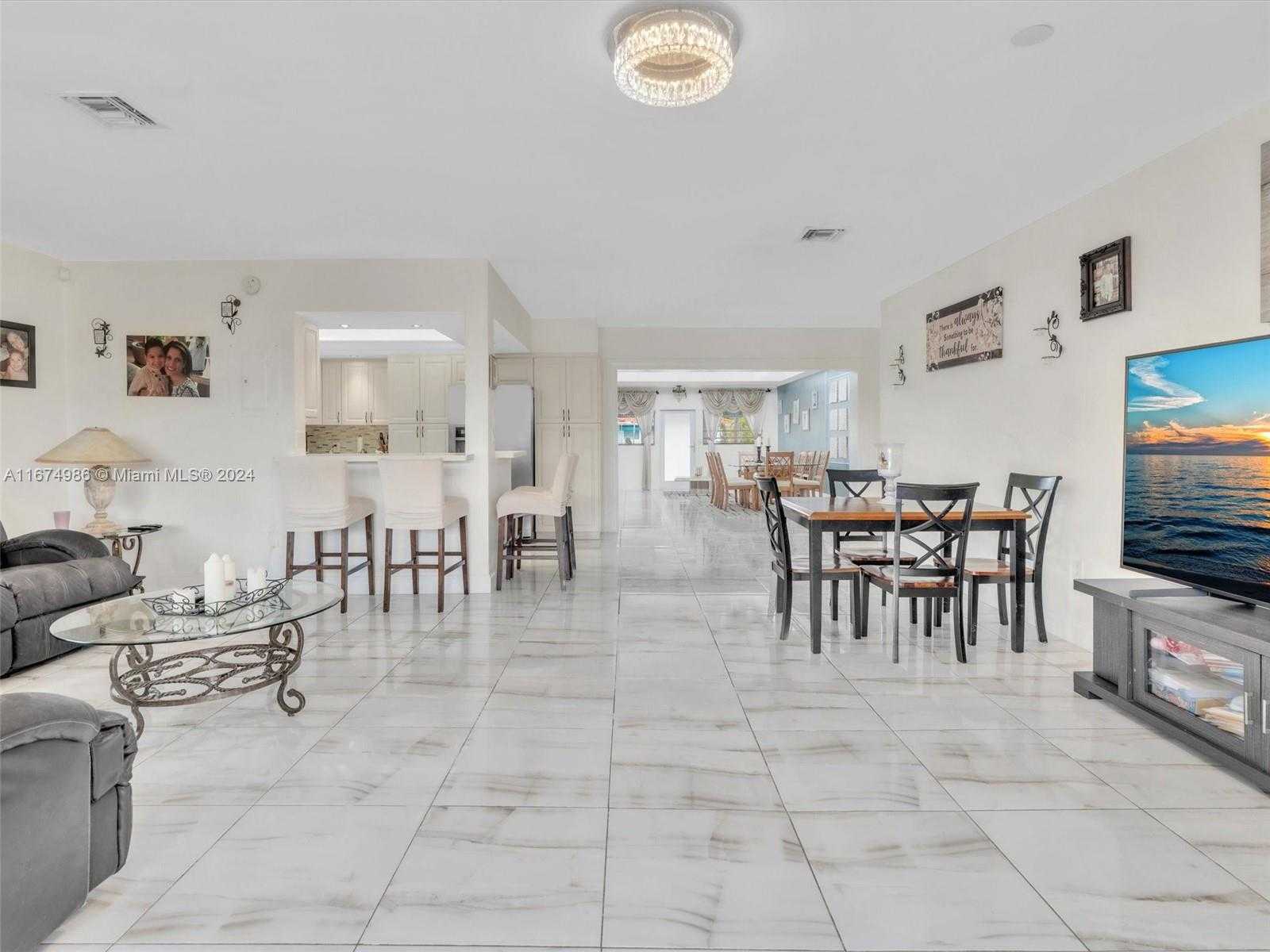 Small Image of 7504 HISPANOLA AVE, North Bay Village Number 32