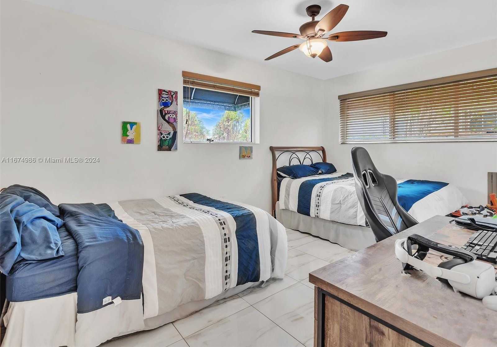 Small Image of 7504 HISPANOLA AVE, North Bay Village Number 33