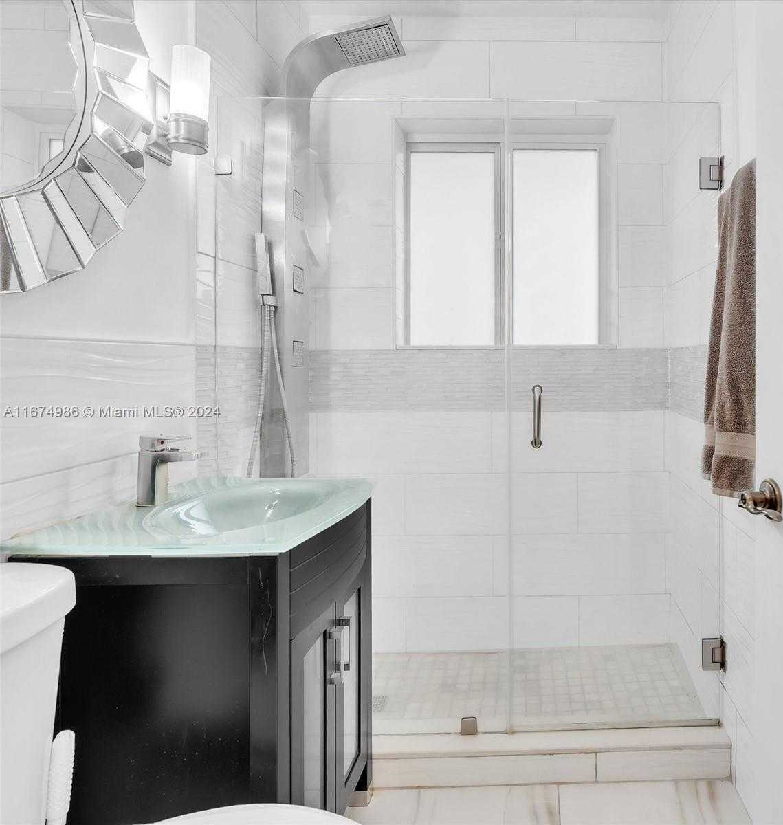Small Image of 7504 HISPANOLA AVE, North Bay Village Number 42