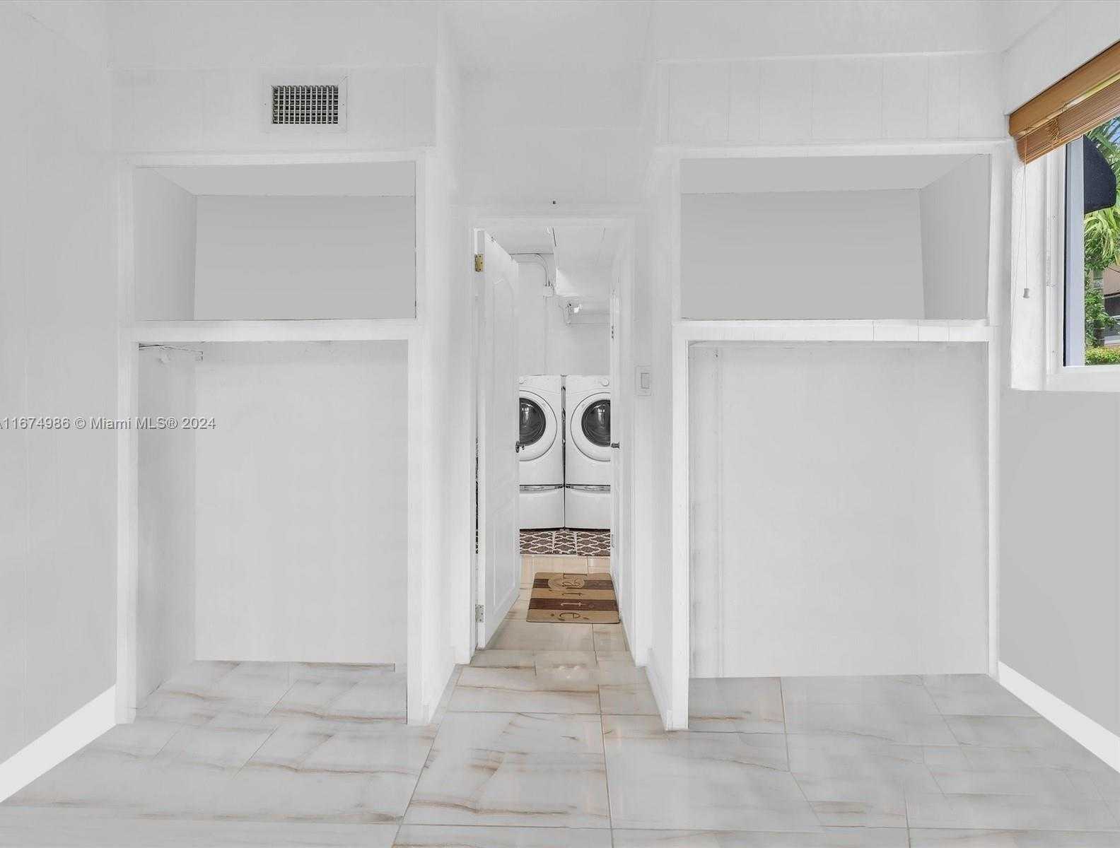 Small Image of 7504 HISPANOLA AVE, North Bay Village Number 45